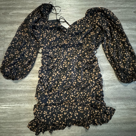 Open back mid length dress, brand All In Favor from Francesca’s Boutique. - Picture 1 of 3